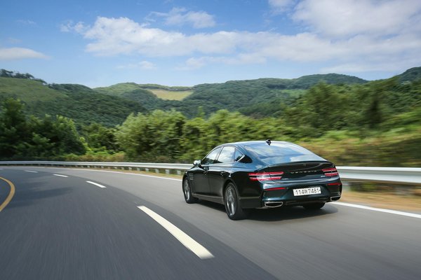 Les meilleures routes à parcourir en moto BMW en France